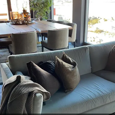 House Of Ellie 2 Villa *